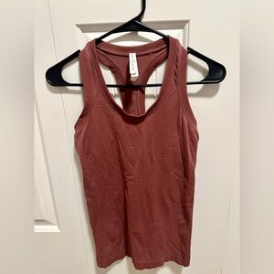 Athleta mauve tank top